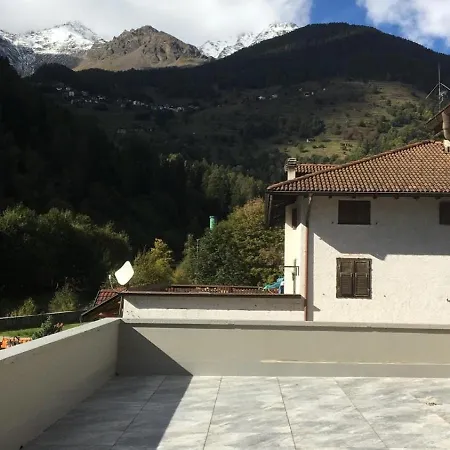 Con Terrazza 7 Posti Коголо